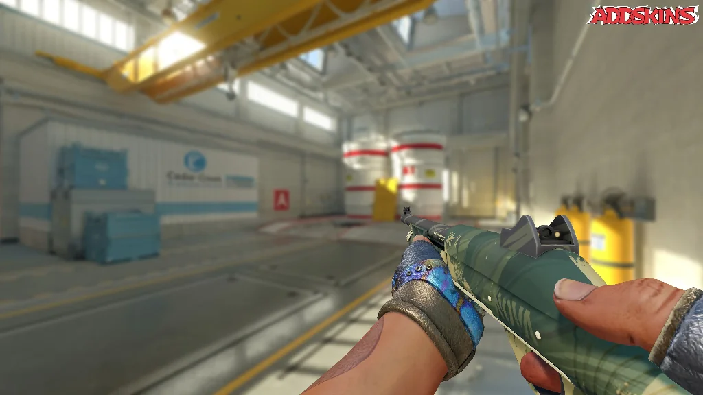 Nova | Ranger holding