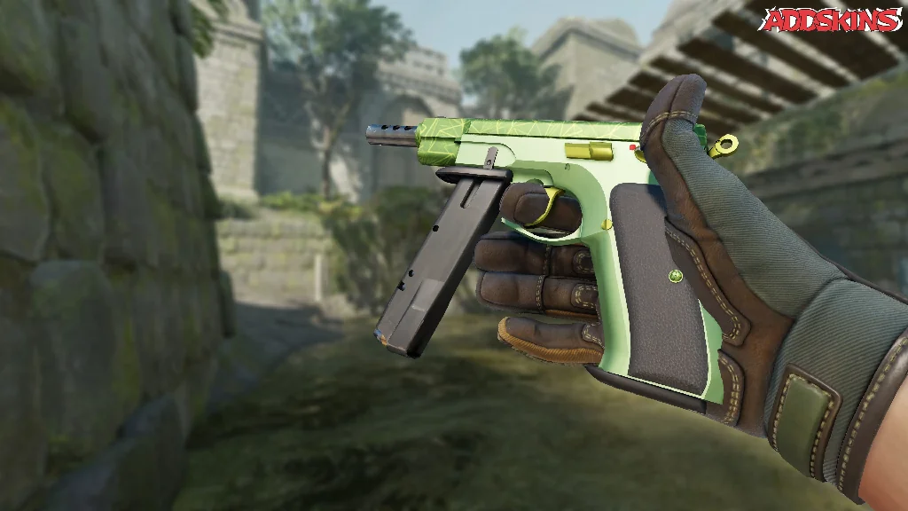 CZ75-Auto | Emerald Quartz inspecting
