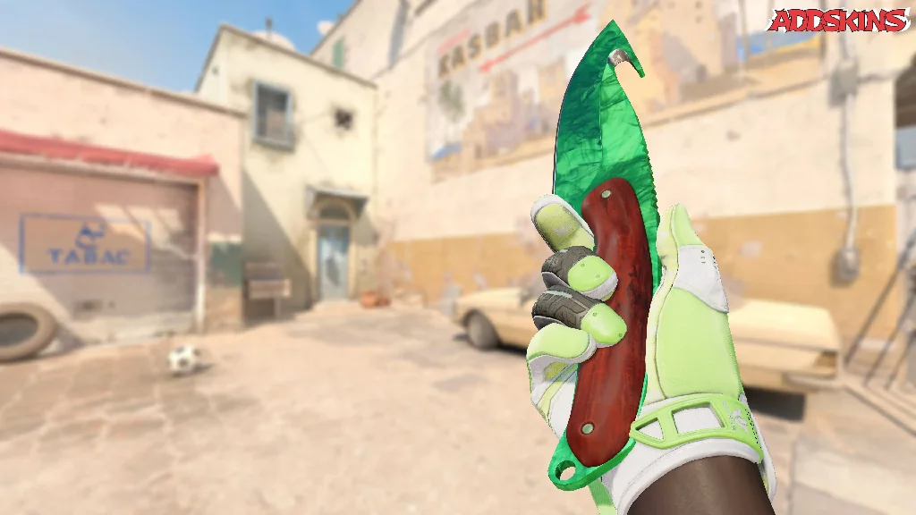 ★ Gut Knife | Gamma Doppler Emerald inspecting