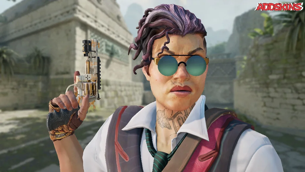 R8 Revolver | Monarch pose-2