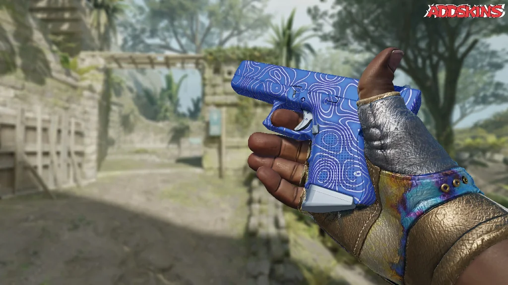 Glock-18 | Ocean Topo inspecting
