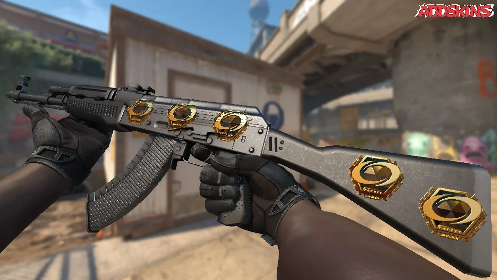 Sticker | compLexity Gaming (Gold) | London 2018 inspecting