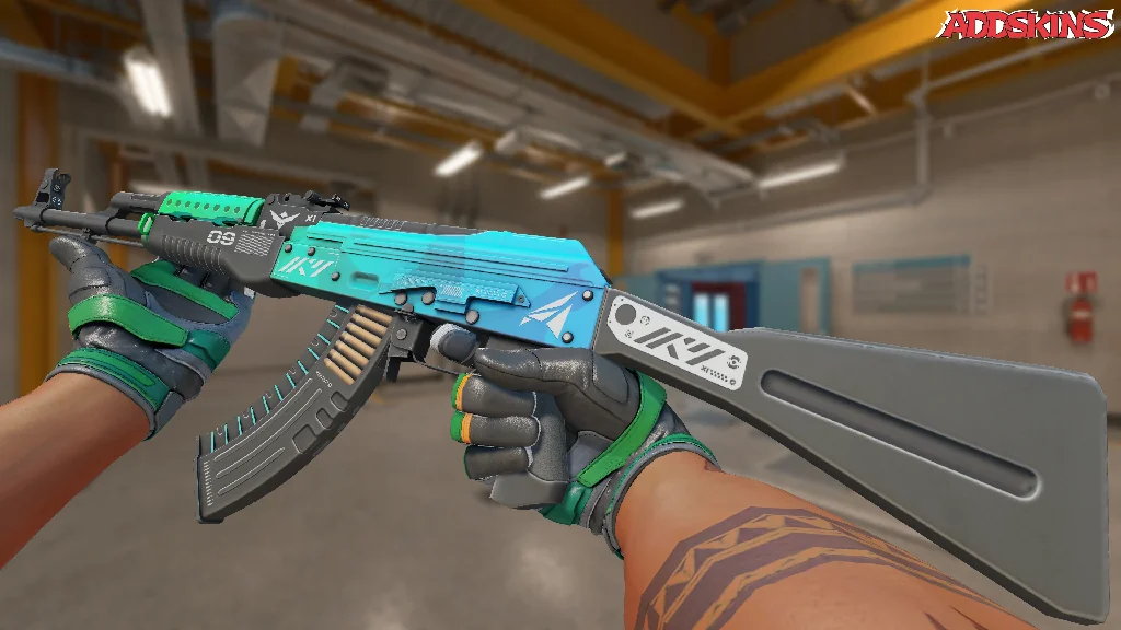 AK-47 | Ice Coaled inspecting