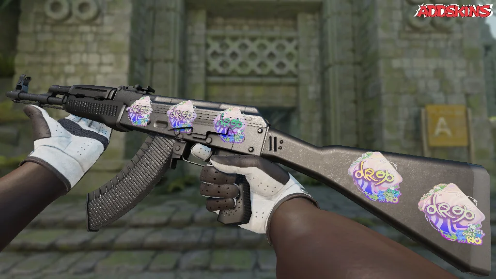 Sticker | drop (Holo) | Rio 2022 inspecting