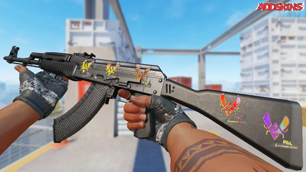 Sticker | Vitality (Holo) | Stockholm 2021 inspecting