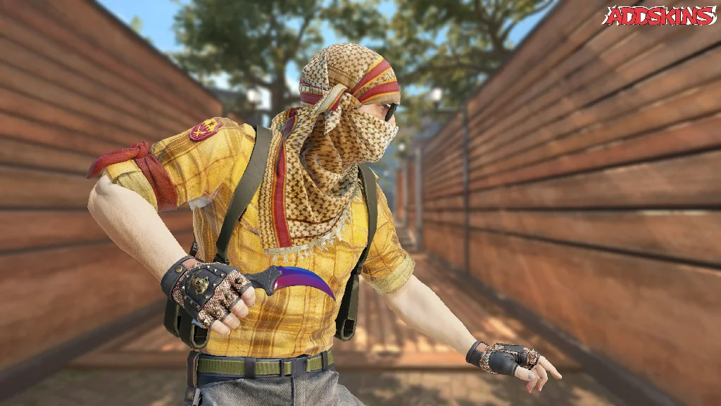 ★ Karambit | Fade pose-3