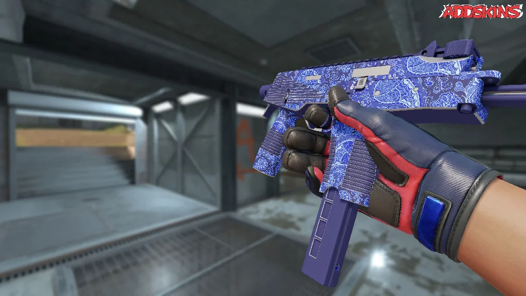 MP9 | Cobalt Paisley inspecting