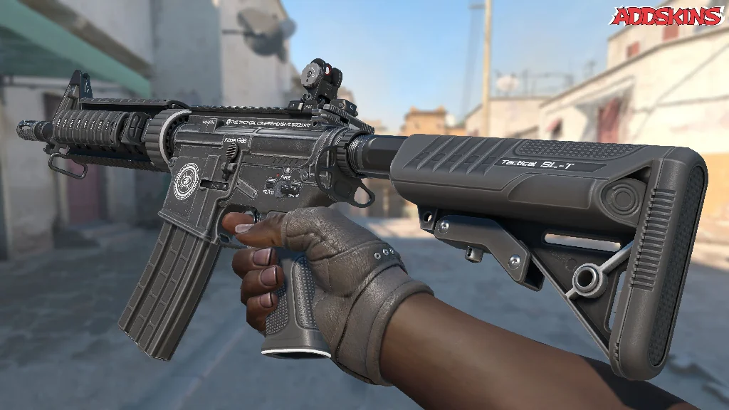 M4A4 | Dark Operative inspecting