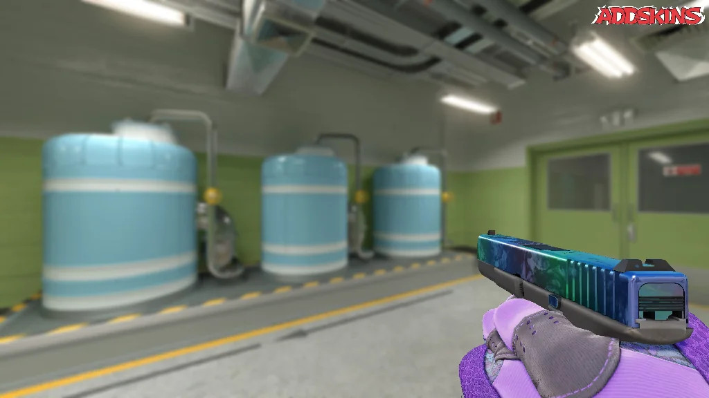 Glock-18 | Gamma Doppler Phase 1 holding