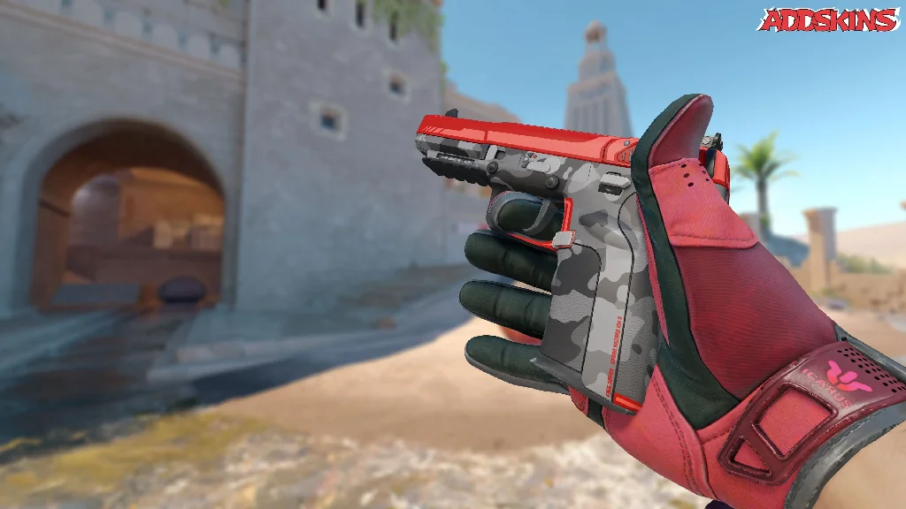 Five-SeveN | Urban Hazard inspecting