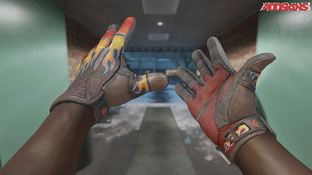 ★ Sport Gloves | Blaze inspecting