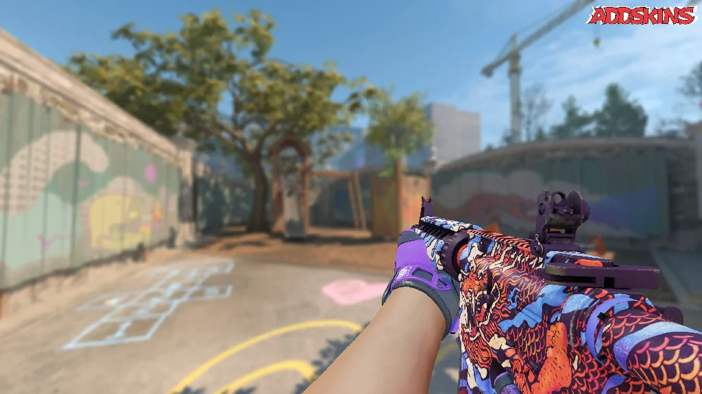 M4A4 | 龍王 (Dragon King) holding