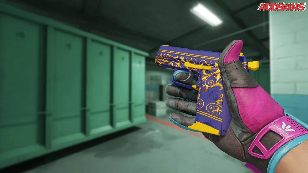 P2000 | Royal Baroque inspecting