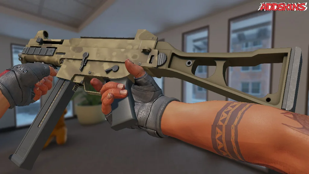 UMP-45 | Mudder inspecting