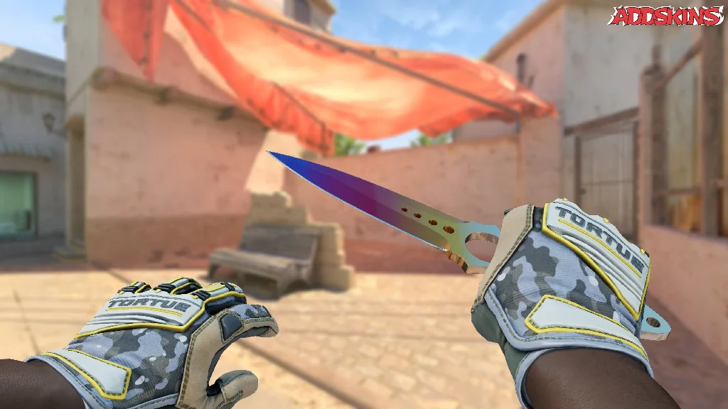 ★ Skeleton Knife | Fade holding