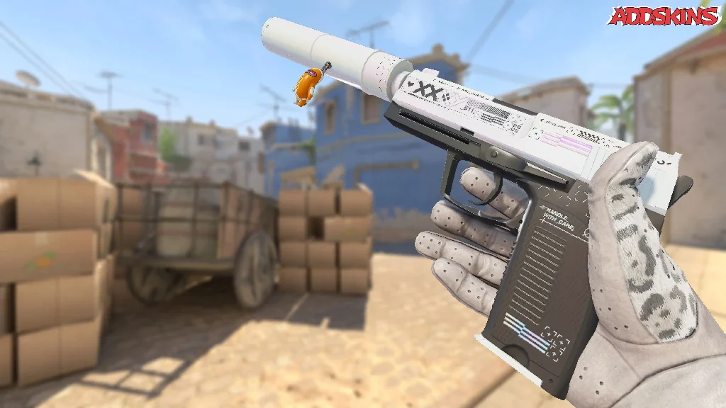 Charm | Hot Sauce inspecting