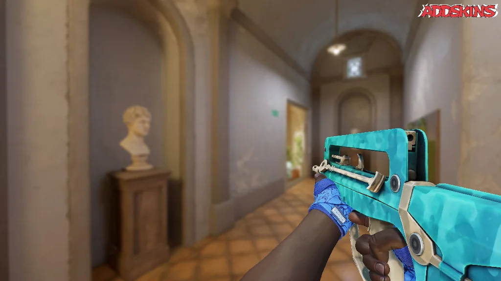 FAMAS | Waters of Nephthys holding