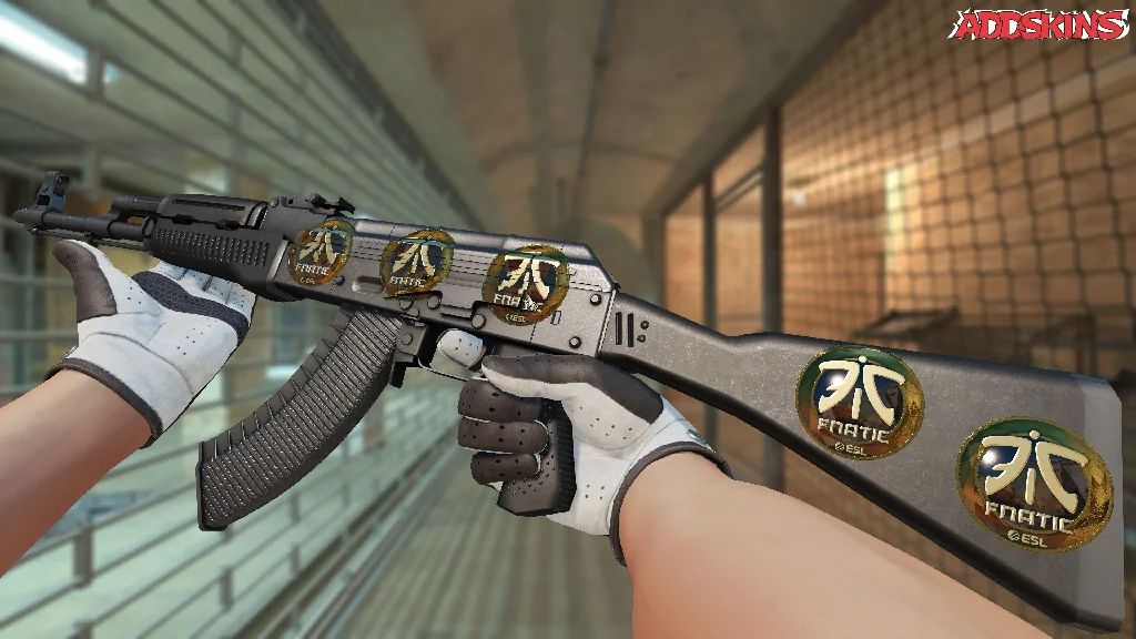 Sticker | Fnatic (Gold) | Katowice 2019 inspecting