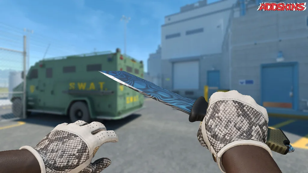 ★ Ursus Knife | Damascus Steel holding