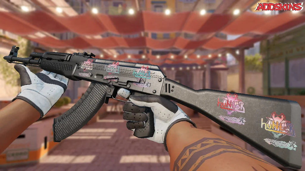 Sticker | huNter (Holo) | Antwerp 2022 inspecting