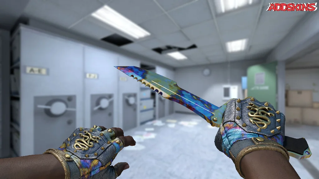 ★ Huntsman Knife | Case Hardened holding
