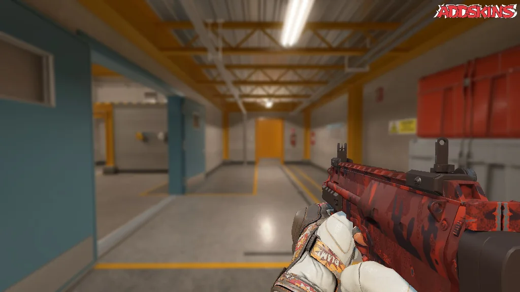 MP7 | Full Stop holding