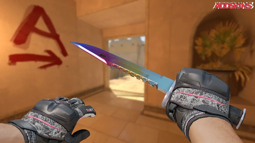 ★ M9 Bayonet | Fade holding