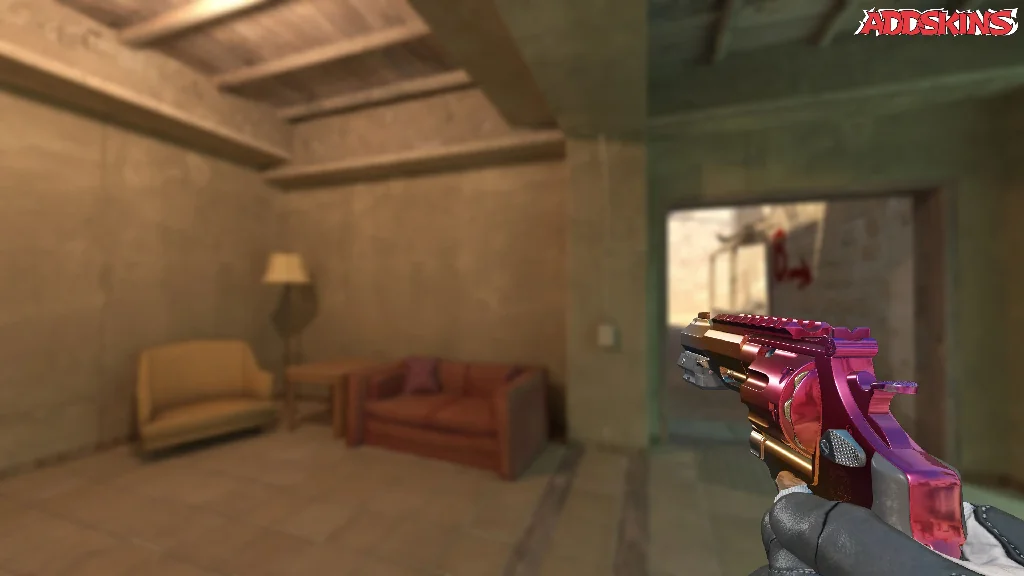 R8 Revolver | Fade holding