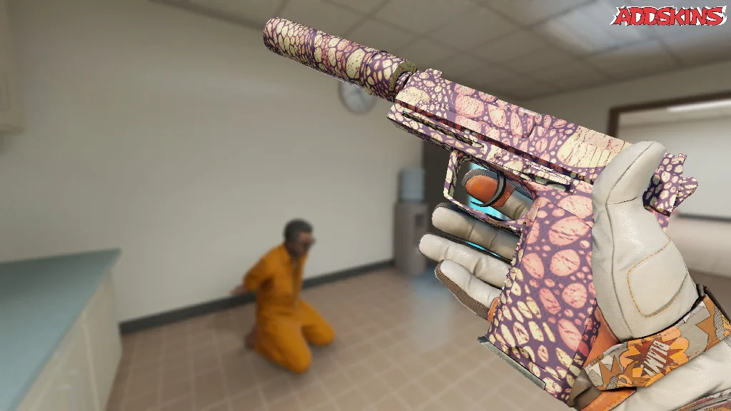 USP-S | Orange Anolis inspecting