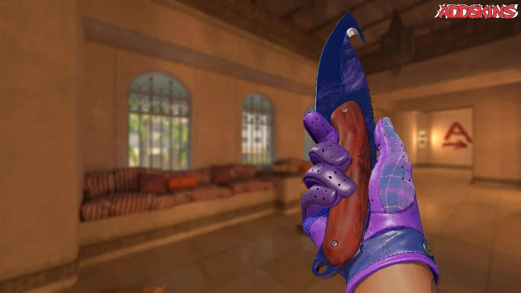 ★ Gut Knife | Doppler Black Pearl inspecting