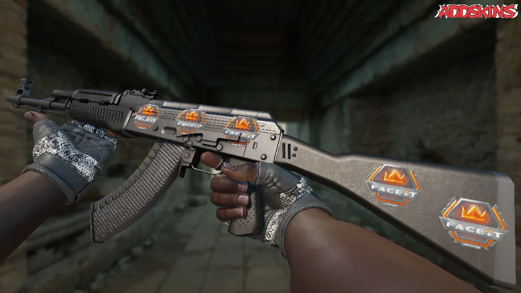 Sticker | FACEIT | London 2018 inspecting