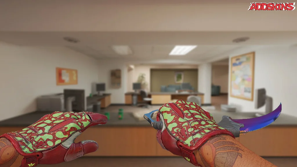 ★ Karambit | Fade holding