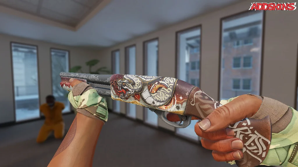 Sawed-Off | Lunar Wyrm inspecting