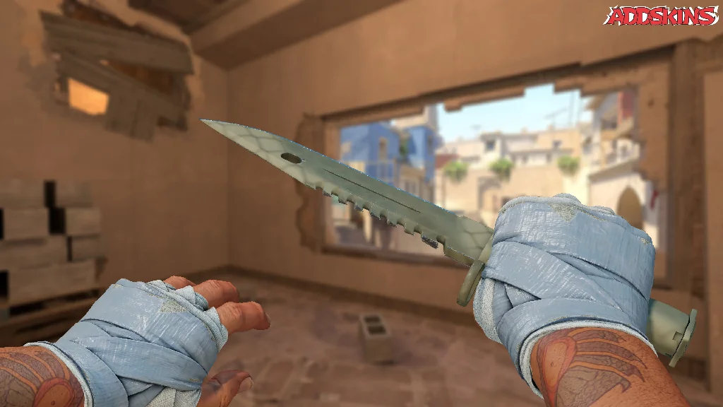 ★ M9 Bayonet | Safari Mesh holding