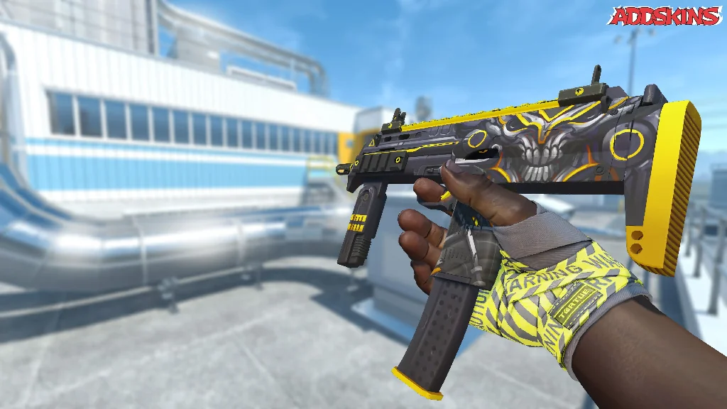 MP7 | Nemesis inspecting