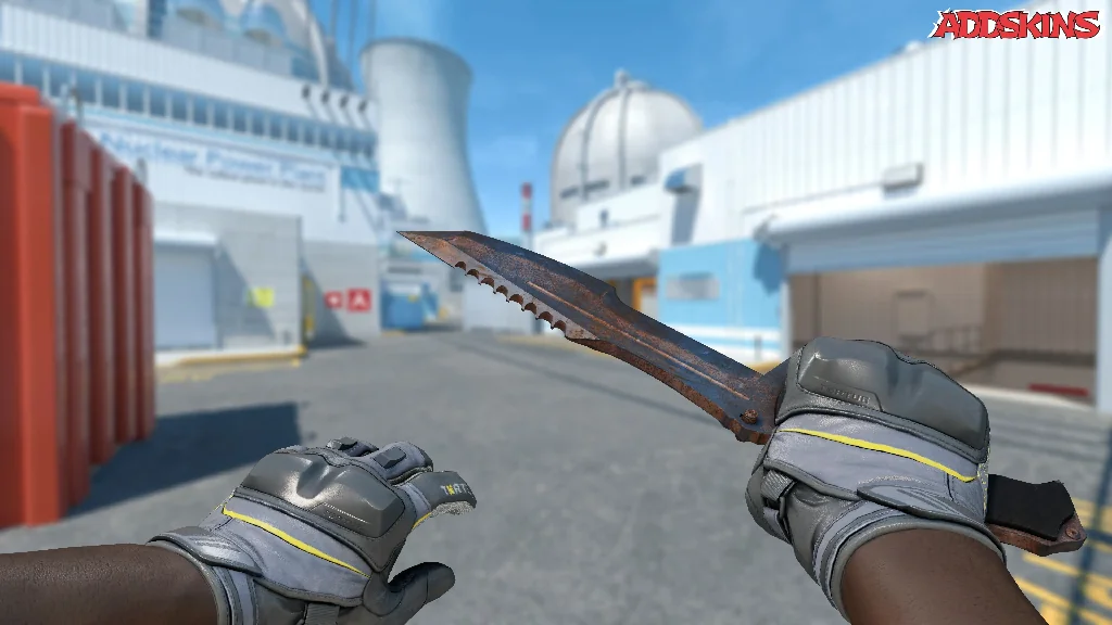 ★ Huntsman Knife | Rust Coat holding