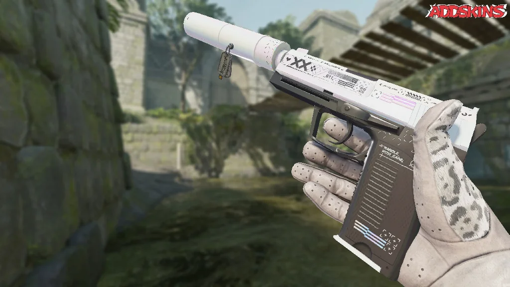 Charm | Austin 2025 Highlight | Clutch Veteran inspecting