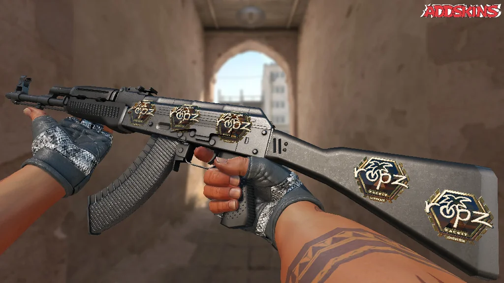 Sticker | ropz (Gold) | London 2018 inspecting