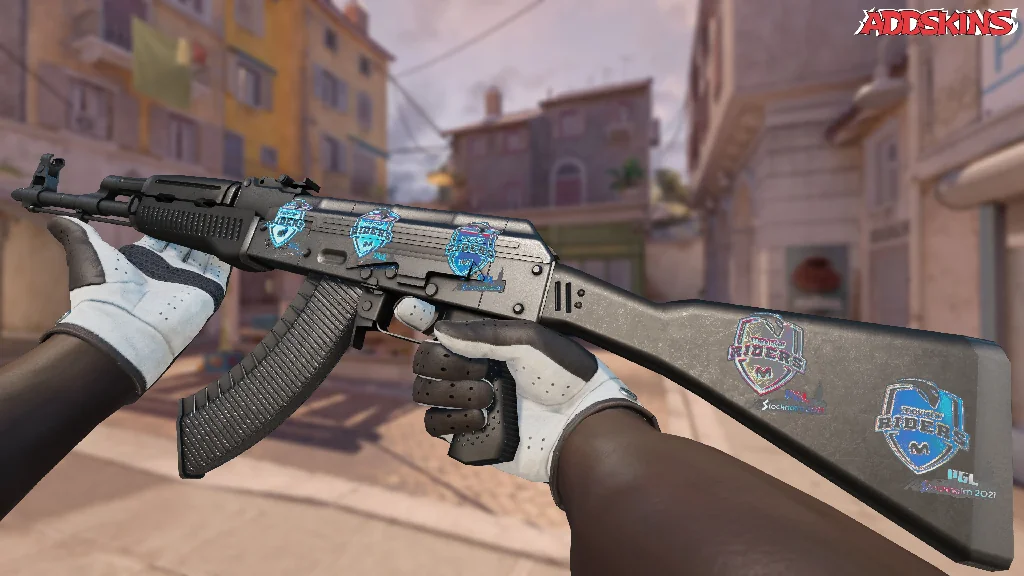 Sticker | Movistar Riders (Holo) | Stockholm 2021 inspecting