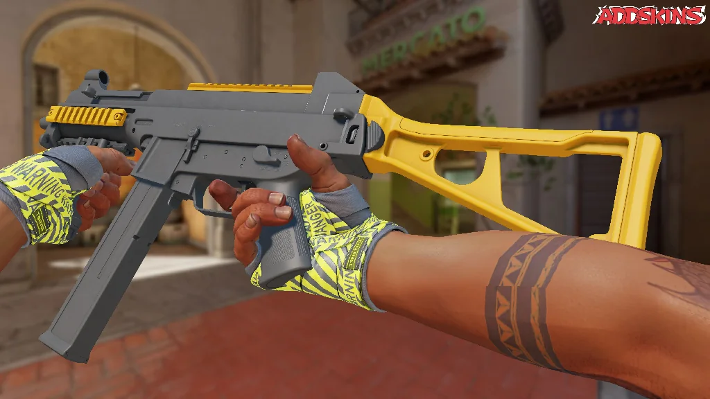 UMP-45 | Caramel inspecting
