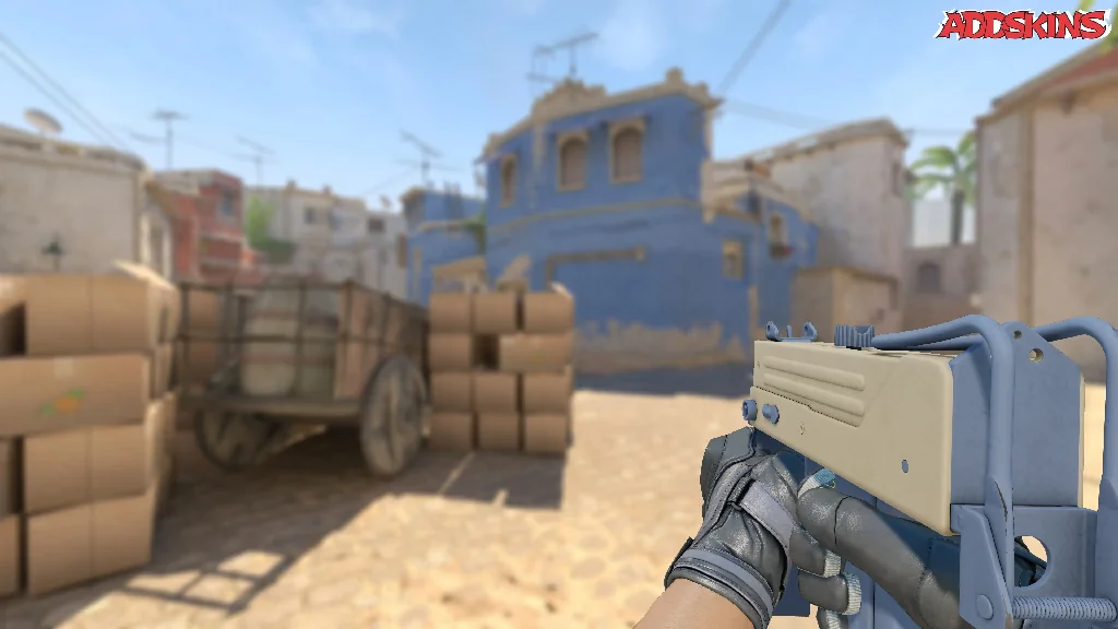 MAC-10 | Tornado holding