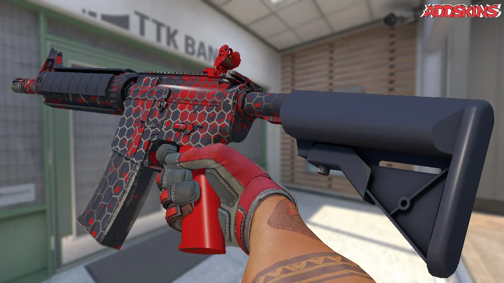 M4A4 | Converter inspecting
