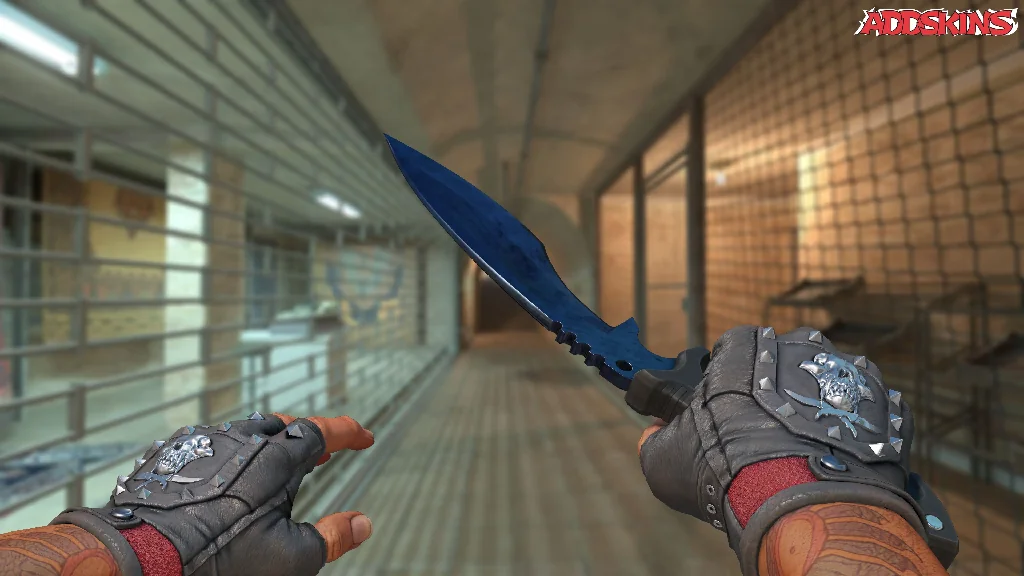 ★ Kukri Knife | Blue Steel holding