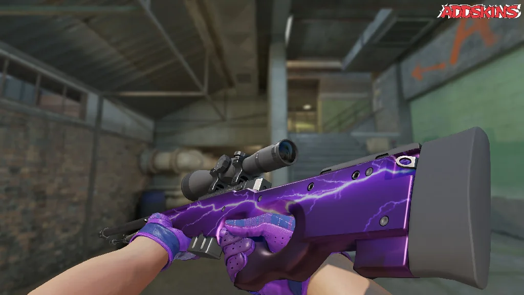 AWP | Lightning Strike inspecting