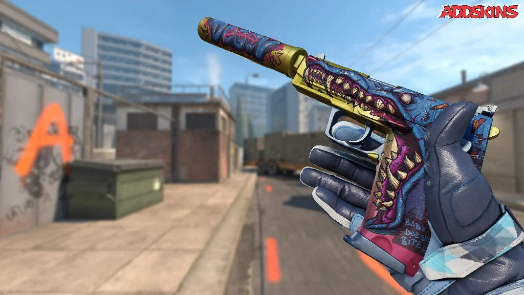 USP-S | Jawbreaker inspecting