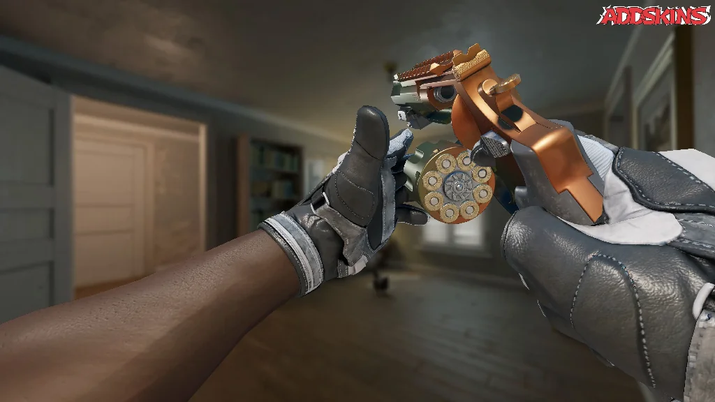 R8 Revolver | Amber Fade reloading