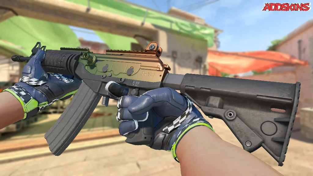 Galil AR | Amber Fade inspecting
