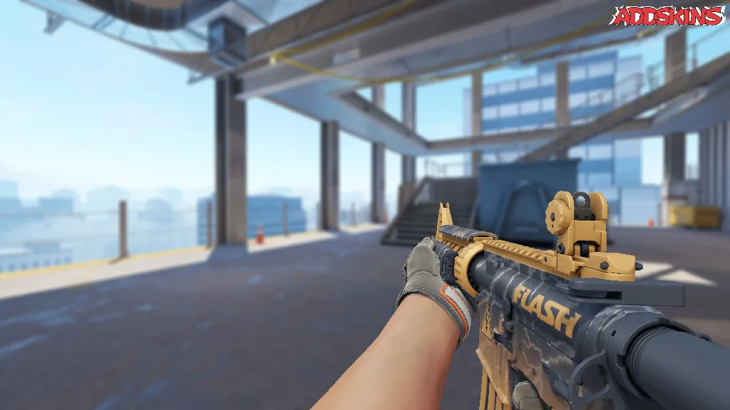M4A4 | Sheet Lightning holding
