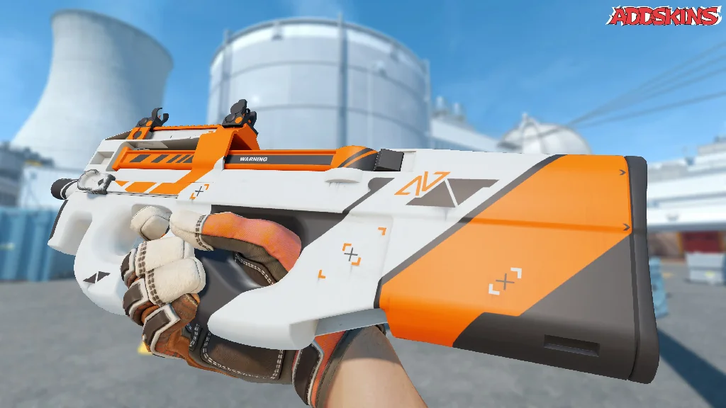 P90 | Asiimov inspecting