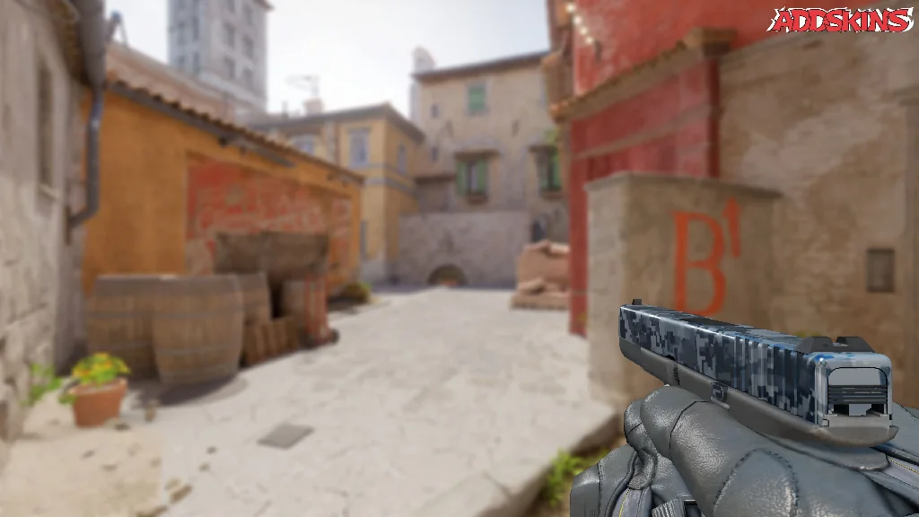 Glock-18 | Steel Disruption holding